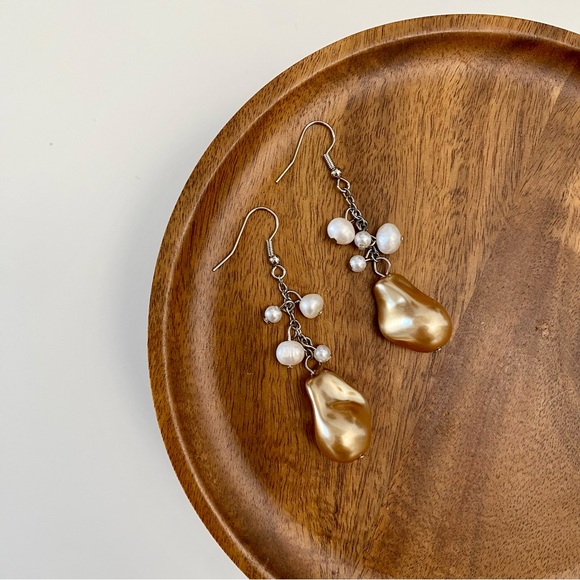 Jewelry - 4/$15 Freshwater White Cream Pearls Gold Faux Baroque Dangly Earrings